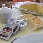 Alojamento de Acomodação e Pequeno-almoço Punta Di Mola