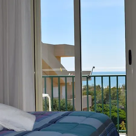 Bed & Breakfast Punta Di Mola 4*